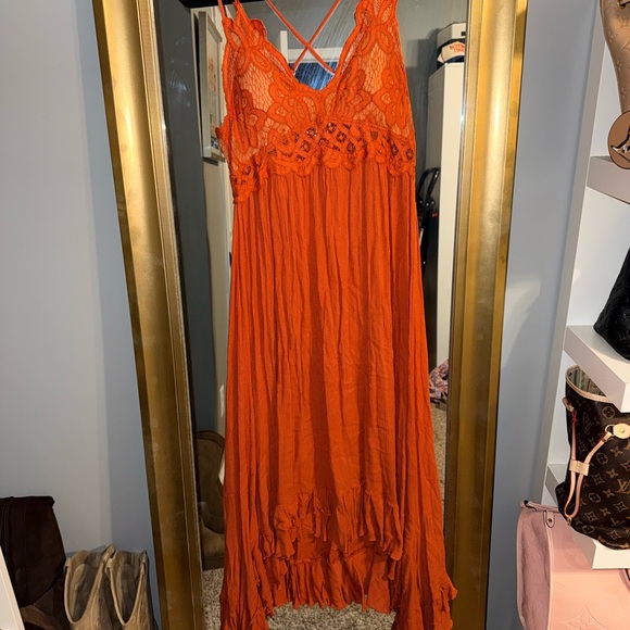 LA MIEL Rust Orange Lace Maxi Dress - Picture 2 of 5